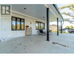 Kitchen - 1982 Road 163 Road, Perth South, ON N4X1C4 Photo 5