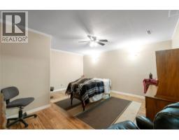 Storage - 721 11 Street Se, Salmon Arm, BC V1E1R3 Photo 2