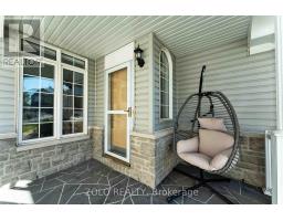 2421 Glandriel Crescent, Image 2