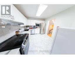 54 Sheppards Glen Avenue, Image 2