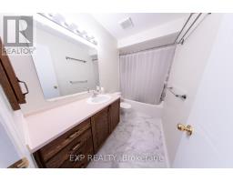 54 Sheppards Glen Avenue, Image 3