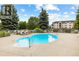 Living room - 769 Klo Road Unit 316, Kelowna, BC V1Y9L9 Photo 3