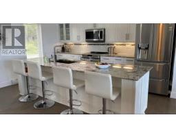 Bath (# pieces 1-6) - 40 Bayside Road, Summerside, PE C1N4J9 Photo 3