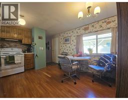 Bedroom - 916 Airport Road Unit 27, Salmo, BC V0G1Z0 Photo 5