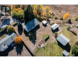 Kitchen - 832 Kootenay Road, Castledale, BC V1N4K2 Photo 2