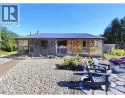 Dining room - 31790 16 Highway, Daajing Giids City, BC V0T1Y0 Photo 3