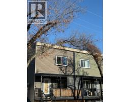2pc Bathroom - 118 5th Avenue W, Kindersley, SK S0L1S0 Photo 3