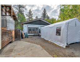 Primary Bedroom - 1155 Maple Street, Okanagan Falls, BC V0H1R0 Photo 5
