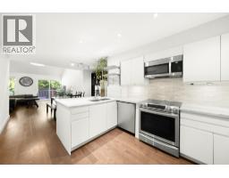 4707 Cedarglen Place, Burnaby, BC V5G4B6 Photo 4