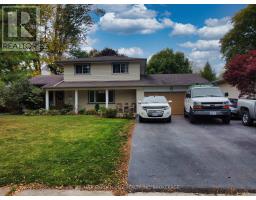 Living room - 3563 Harvard Avenue, Niagara Falls, ON L2J3C6 Photo 3