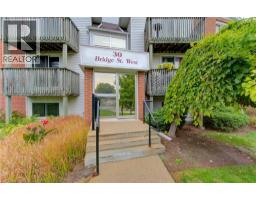 Kitchen - 30 Bridge Street W Unit 104, Kitchener, ON N2K1K4 Photo 5