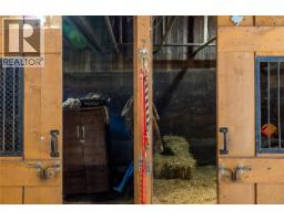 Bathroom - 7727 Superior Rd, Lantzville, BC V0R2H0 Photo 5