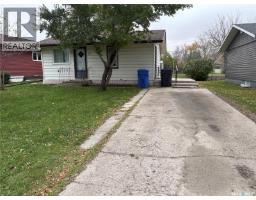 Living room - 230 Prothero Avenue E, Churchbridge, SK S0A0M0 Photo 2
