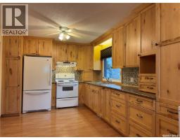 Bedroom - 127 Broadway Street, Foam Lake, SK S0A1A0 Photo 3