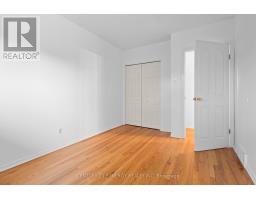 20 Parkside Crescent, Image 2