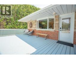 Recreation room - 7138 Benoit Drive, Grande Pointe, ON N0L2P0 Photo 3