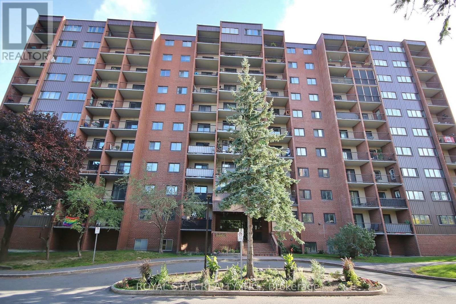 414 2650 Southvale Crescent