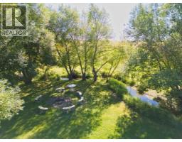 Bedroom - 42082 Range Road 274, Hill Spring, AB T0K1E0 Photo 3