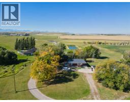 4pc Bathroom - 42082 Range Road 274, Hill Spring, AB T0K1E0 Photo 4