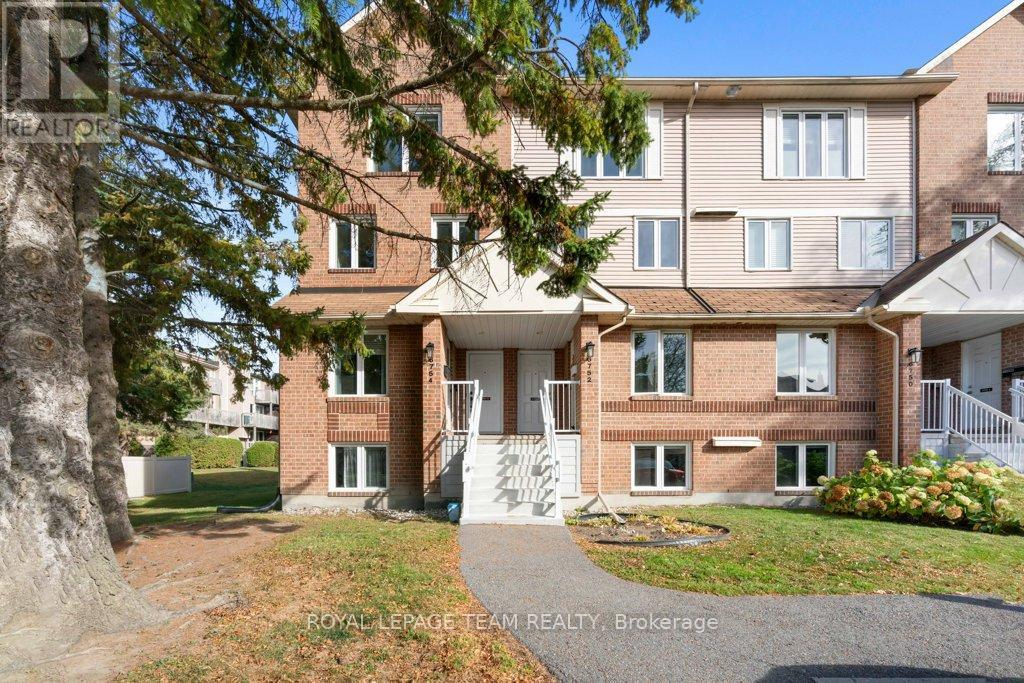 B 6754 Jeanne Darc Boulevard N