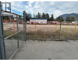 2181 Columbia Avenue, Castlegar, BC V1N2W9 Photo 3