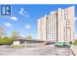 Primary Bedroom - 1225 Riverside Drive Unit 404, Windsor, ON N9A0A2 Photo 5