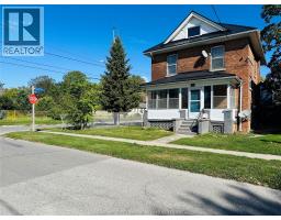Bedroom - 55 Prince Street, Chatham, ON N7M4N8 Photo 2
