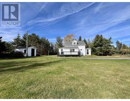 Living room - 2506 Mount Stewart Road, Peakes, PE C0A1T0 Photo 3