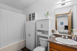 Laundry room - 11 Aspen Six Drive, Steinbach, MB R5G0M4 Photo 2