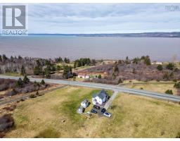 Living room - 9030 Highway 101, Brighton, NS B0V1A0 Photo 5