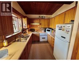 Recreation room - 9209 Moffat Avenue, Wilmer, BC V0A1K5 Photo 4