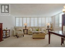 Living room - 403 120 Duke Street, Hamilton, ON L8P4T1 Photo 2