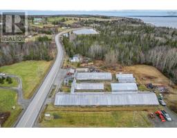 429 Seaview Drive, Upper North Sydney, NS B2A3N7 Photo 2