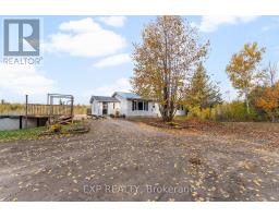 Bedroom 3 - 164 Garden Lake Trail, Whitewater Region, ON K0J1Y0 Photo 2