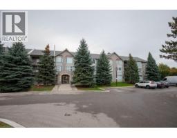 Living room/Dining room - 990 Golf Links Road Unit 202, Hamilton, ON L9K1J8 Photo 4