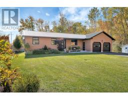 Bathroom - 407 County Road 4, Prince Edward County, ON K0K2T0 Photo 2