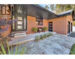 Dining room - 407 County Road 4, Prince Edward County, ON K0K2T0 Photo 4