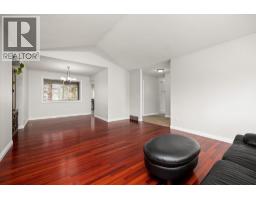 Laundry room - 2306 Devon Court, Kelowna, BC V1Z3L5 Photo 5