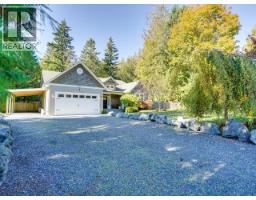 Living room - 3265 Butler Rd, Powell River, BC V8A0R9 Photo 2