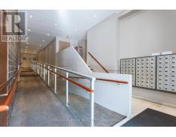 Den - 707 44 Bond Street W, Oshawa, ON L1G6R2 Photo 3