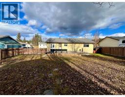 Bedroom - 144 Bergeron Drive, Tumbler Ridge, BC V0C2W0 Photo 4