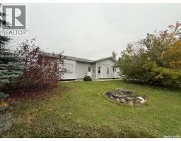 Living room - 60 Banks Crescent, Kamsack, SK S0A1S0 Photo 3