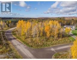 82 Sunset Dr, Sault Ste Marie, ON P6C6G4 Photo 2