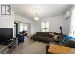 Family room - 2149 Highway 203, Kemptville, NS B5A5P4 Photo 2