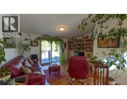 4pc Ensuite bath - 2101 Mawer Road, Kimberley, BC V1A3L9 Photo 3