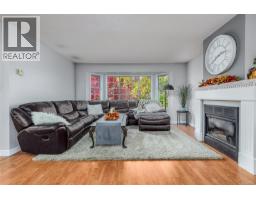 Bedroom - 2043 Valley View Dr, Courtenay, BC V9N8M4 Photo 3