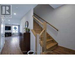 Dining room - 108 175 Doan Drive, Middlesex Centre, ON N0L1R0 Photo 3