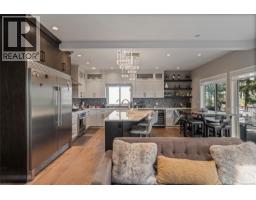 Storage - 25 Tuzo Crt, View Royal, BC V9B0S9 Photo 3