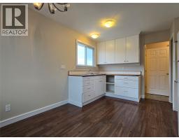 Laundry room - 1584 Stage Road, Cache Creek, BC V0K1H0 Photo 5