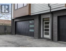 4pc Ensuite bath - 1463 Inkar Road Unit 4, Kelowna, BC V1Y8J1 Photo 3